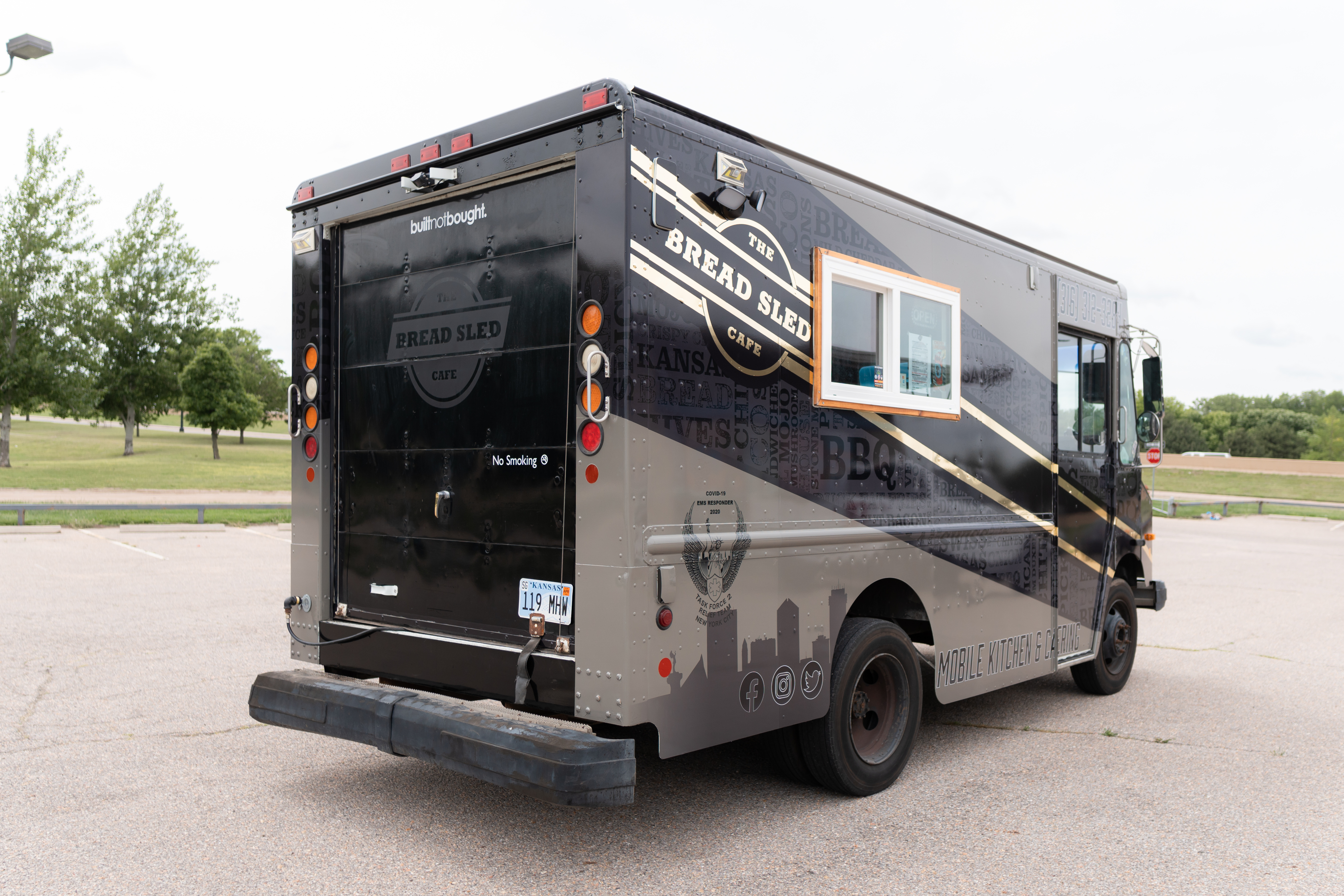 Finished Bread Sled food truck graphics